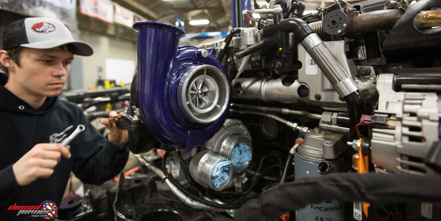 Fixed-Vane-vs-VGT-Turbos