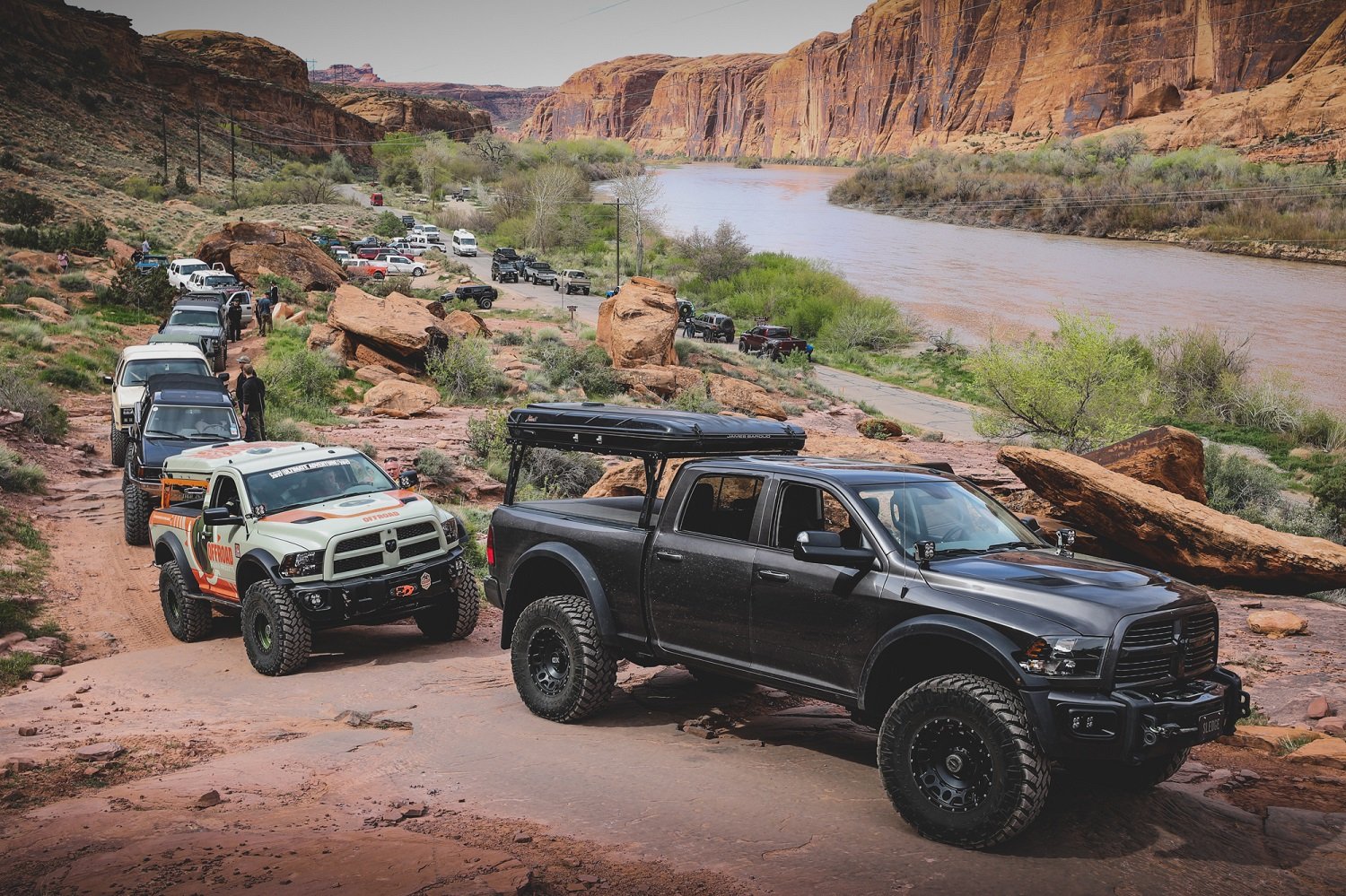 how much engine oil in cummins