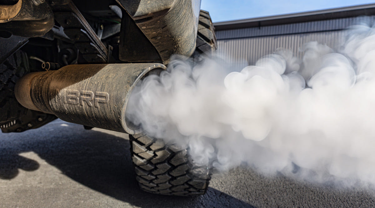 What Causes White Smoke From a Diesel Engine?