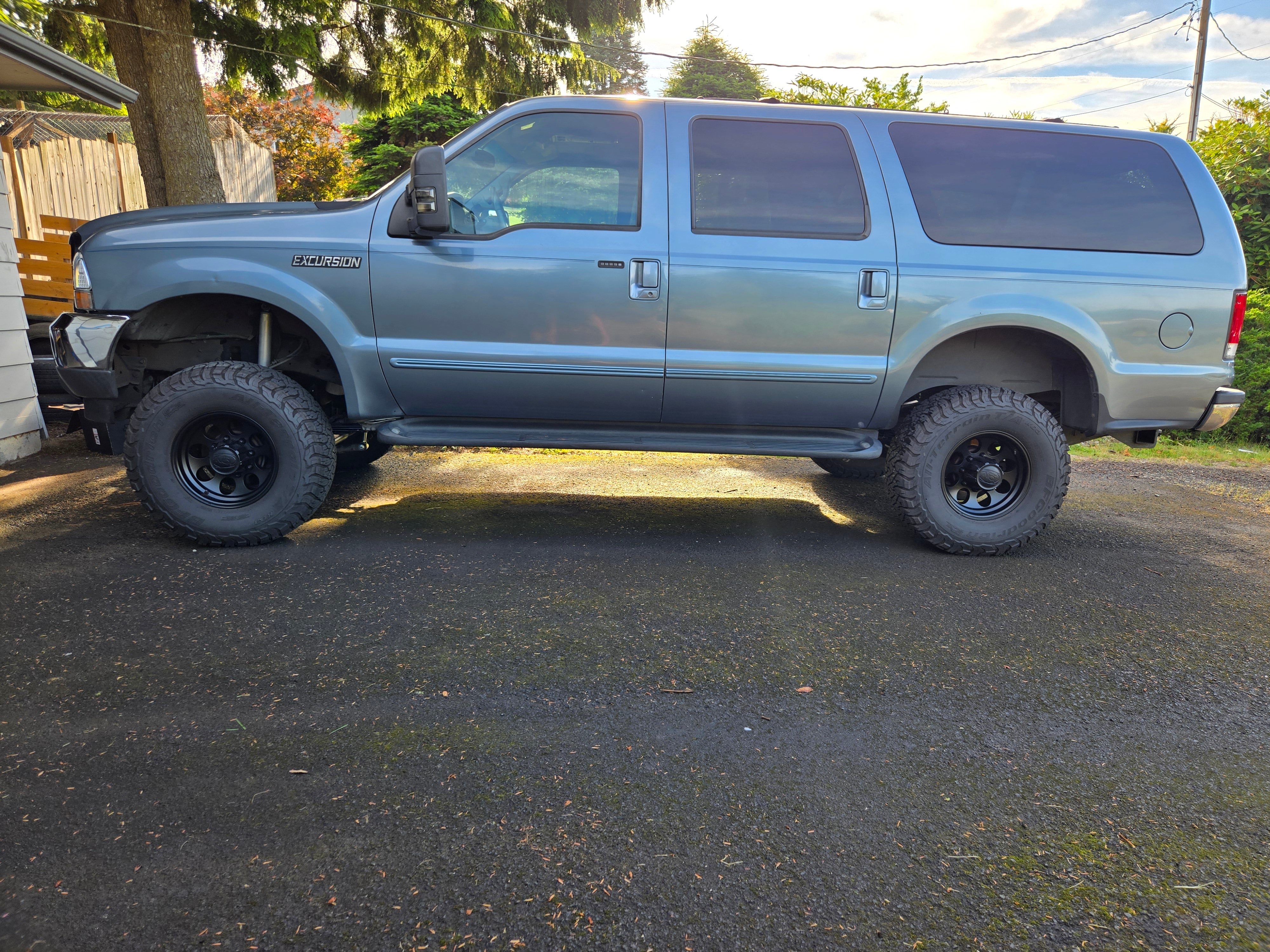 Garage photo - Customer 24303471001965