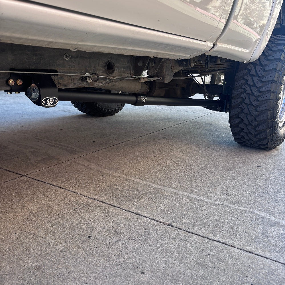 S&amp;B Suspension Traction Bar Kit for 01-19 GM 2500HD and 3500 or for 94-02 Ram 2500 and 3500
