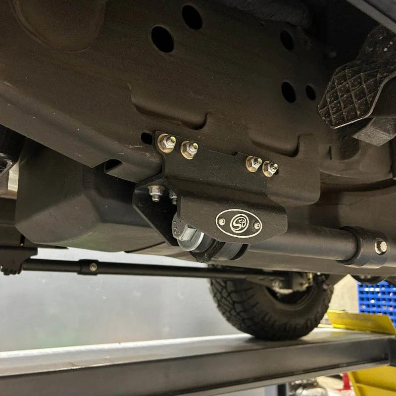 S&amp;B Suspension Traction Bar Kit for 01-19 GM 2500HD and 3500 or for 94-02 Ram 2500 and 3500