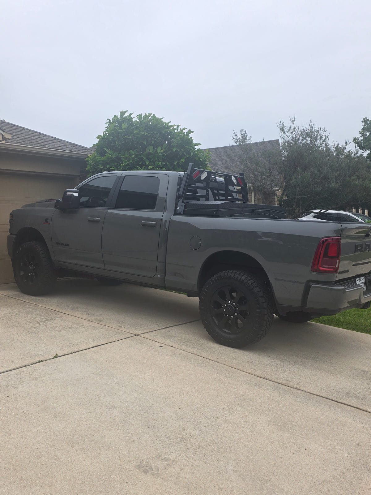Garage photo - Customer 24265302966637