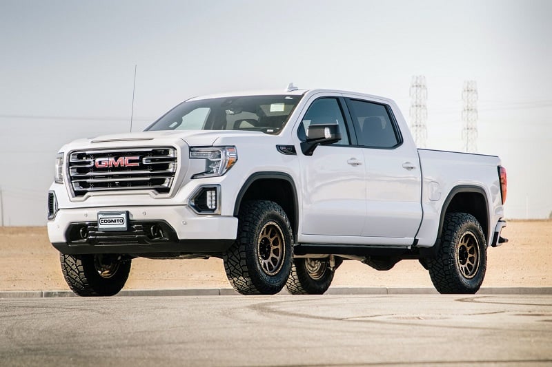 Cognito 3" Standard Leveling Kit With Rear Shocks for 20-25 GM 1500 3.0L Duramax LM2 and LZ0
