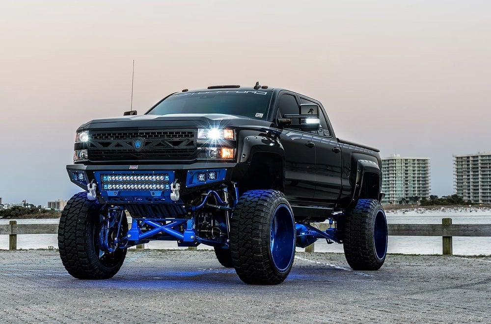 Cognito 10" Performance Lift Package with Fox Shocks for 11-19 GM 6.6L Duramax