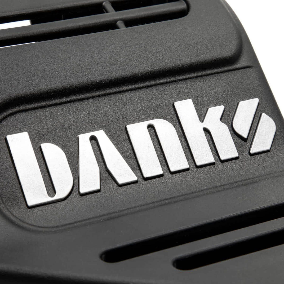 Banks Engine Cover With Oil Cap 07.5-24 Ram 6.7L Cummins