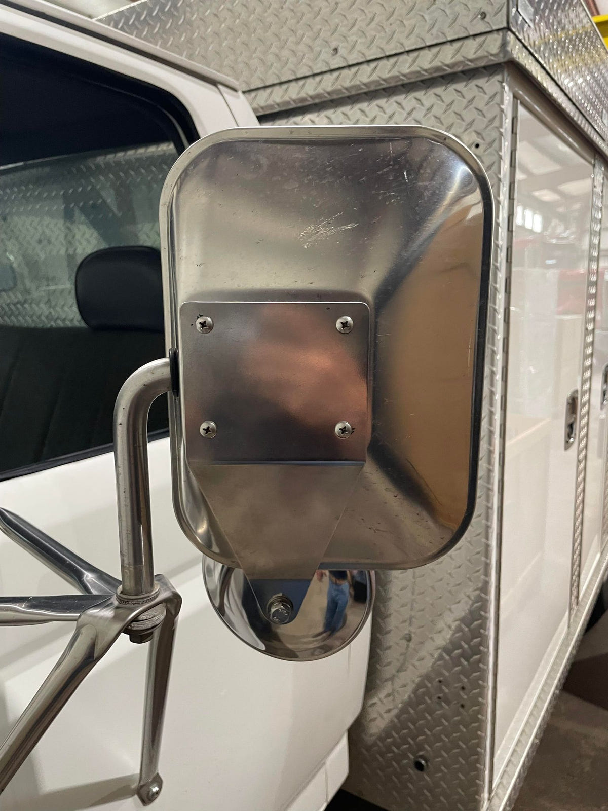 Complete Performance Spot Mirror Bracket - Factory 4 post mirror for 80-97 Ford F-250 and F-350 SuperDuty