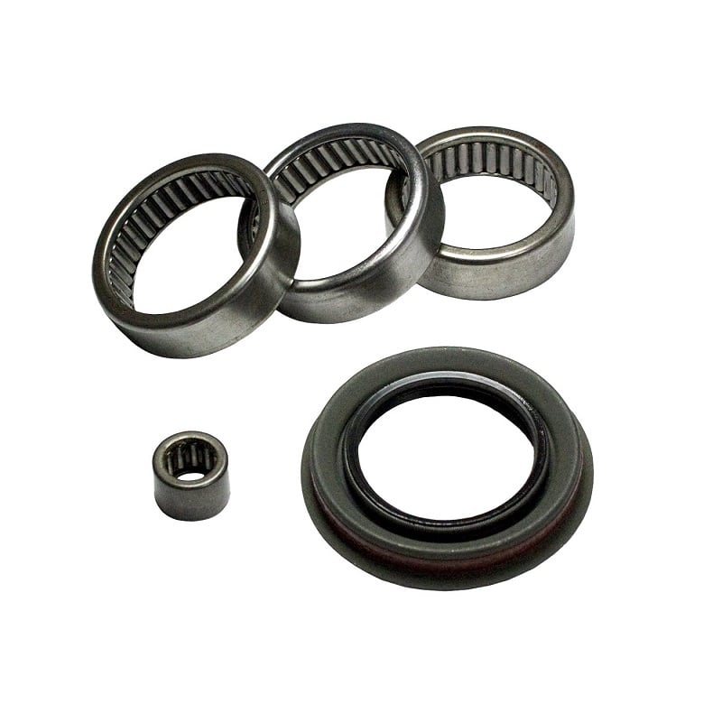 Yukon Gear &amp; Axle GM 9.25 IFS Axle Bearing &amp; Seal Kit for 01-10 GM 2500 and 3500