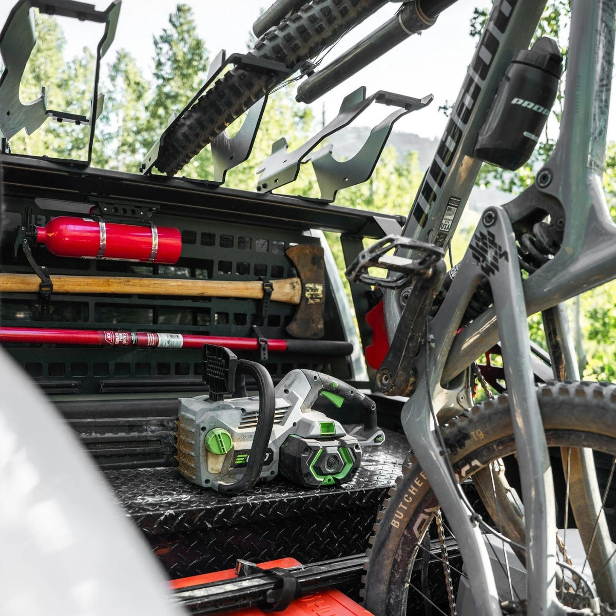 Big Days Pro Build 5-6 Bike rack carrying mountain bikes above the truck bed