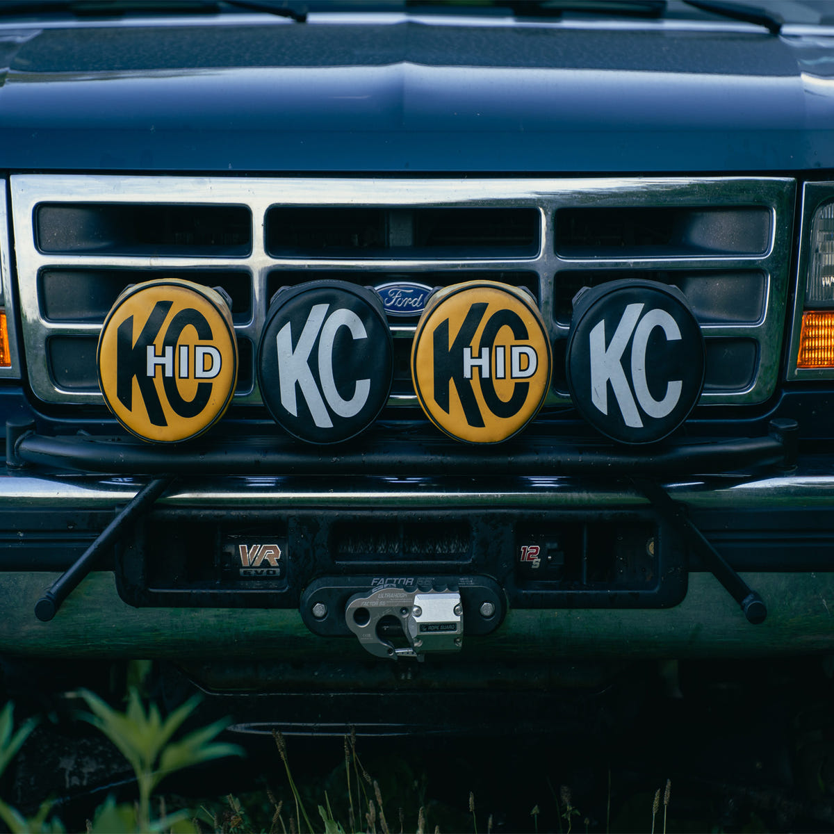 JC Customs Light Bar Mount 92-97 Ford F-250/F-350