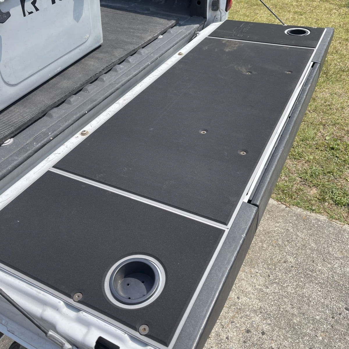BillieBars Tailgate Cover 08-16 Ford F-250/F-350