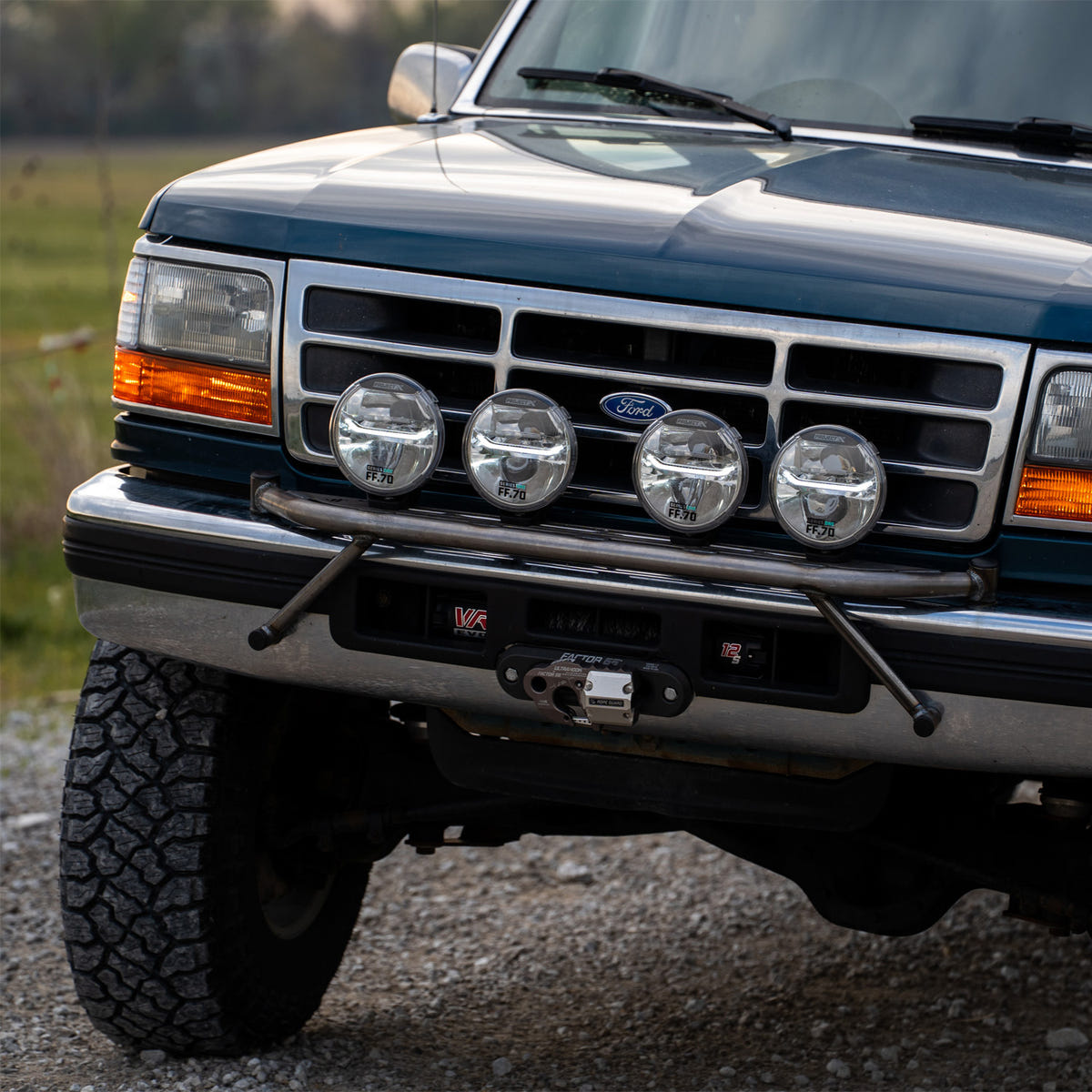 JC Customs Light Bar Mount 92-97 Ford F-250/F-350