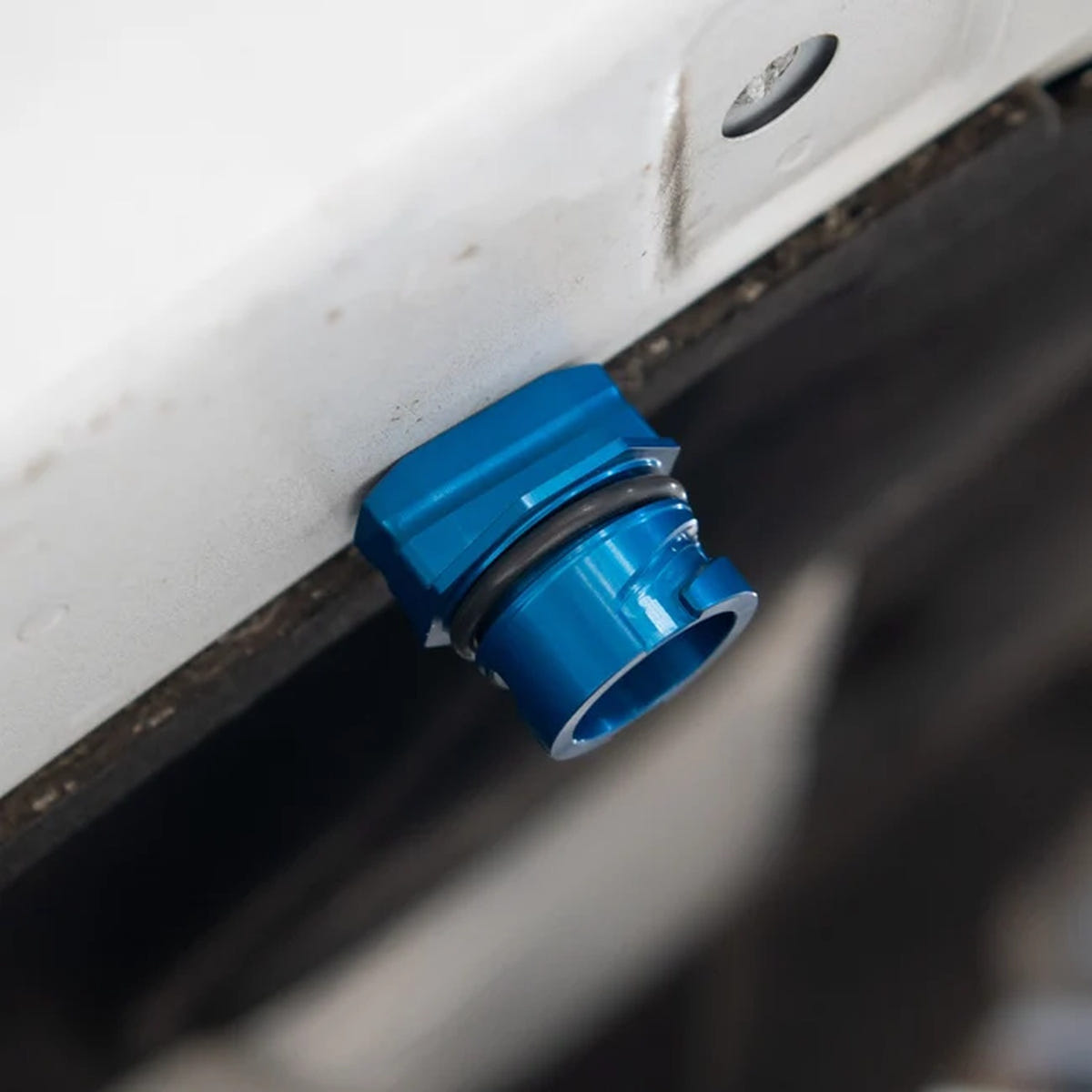 DMAXStore Billet DEF Cap 11-19 GM 6.6L Duramax LML/L5P