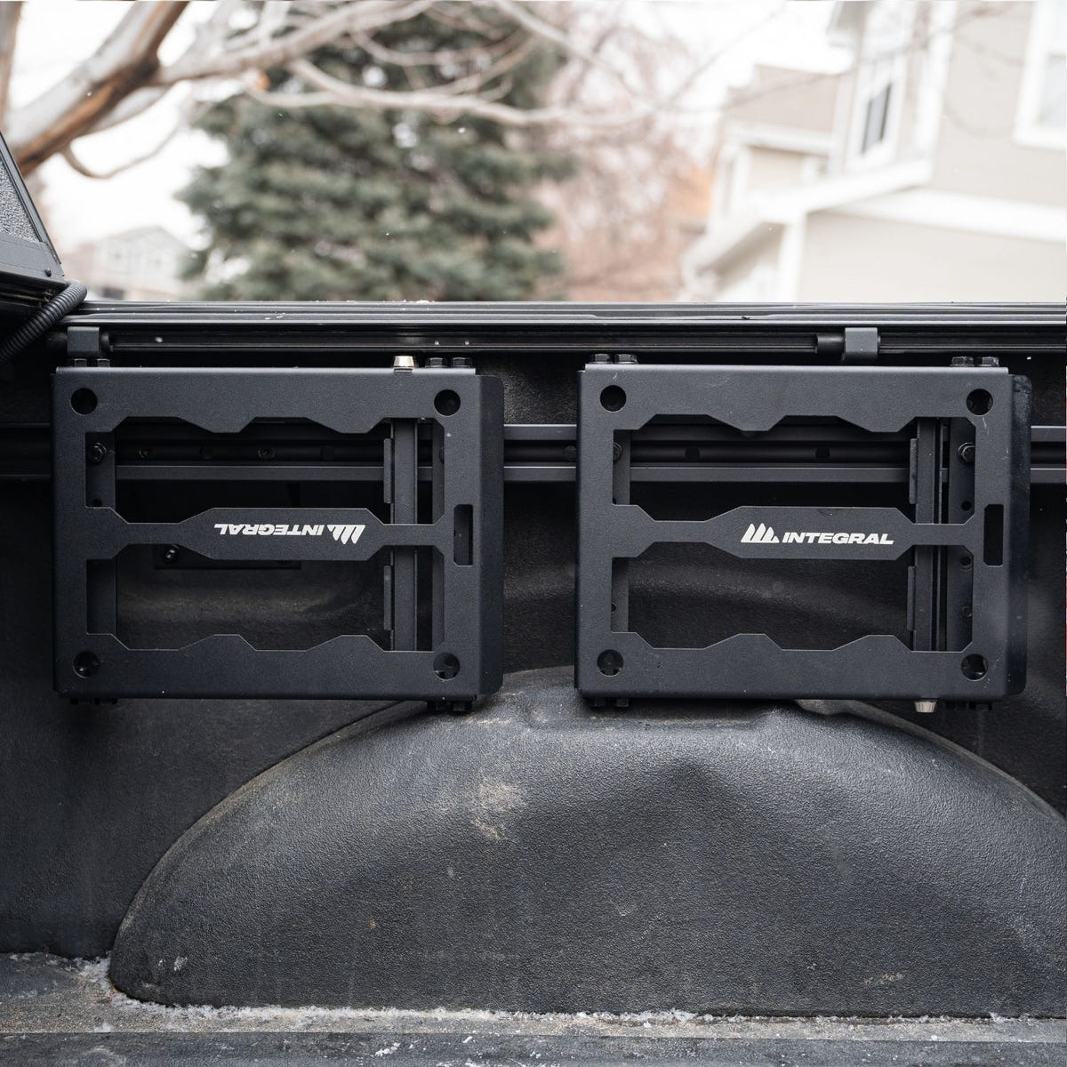 Integral Truck locking half panel accessory for Ford truck bed rail system