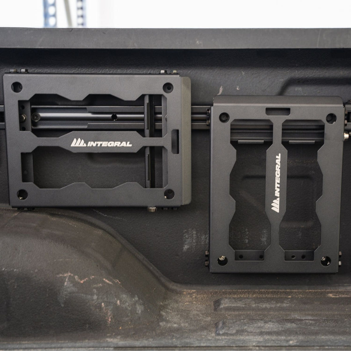 Integral Truck bed rail kit with keyed locking mounts for Milwaukee Packout organizers