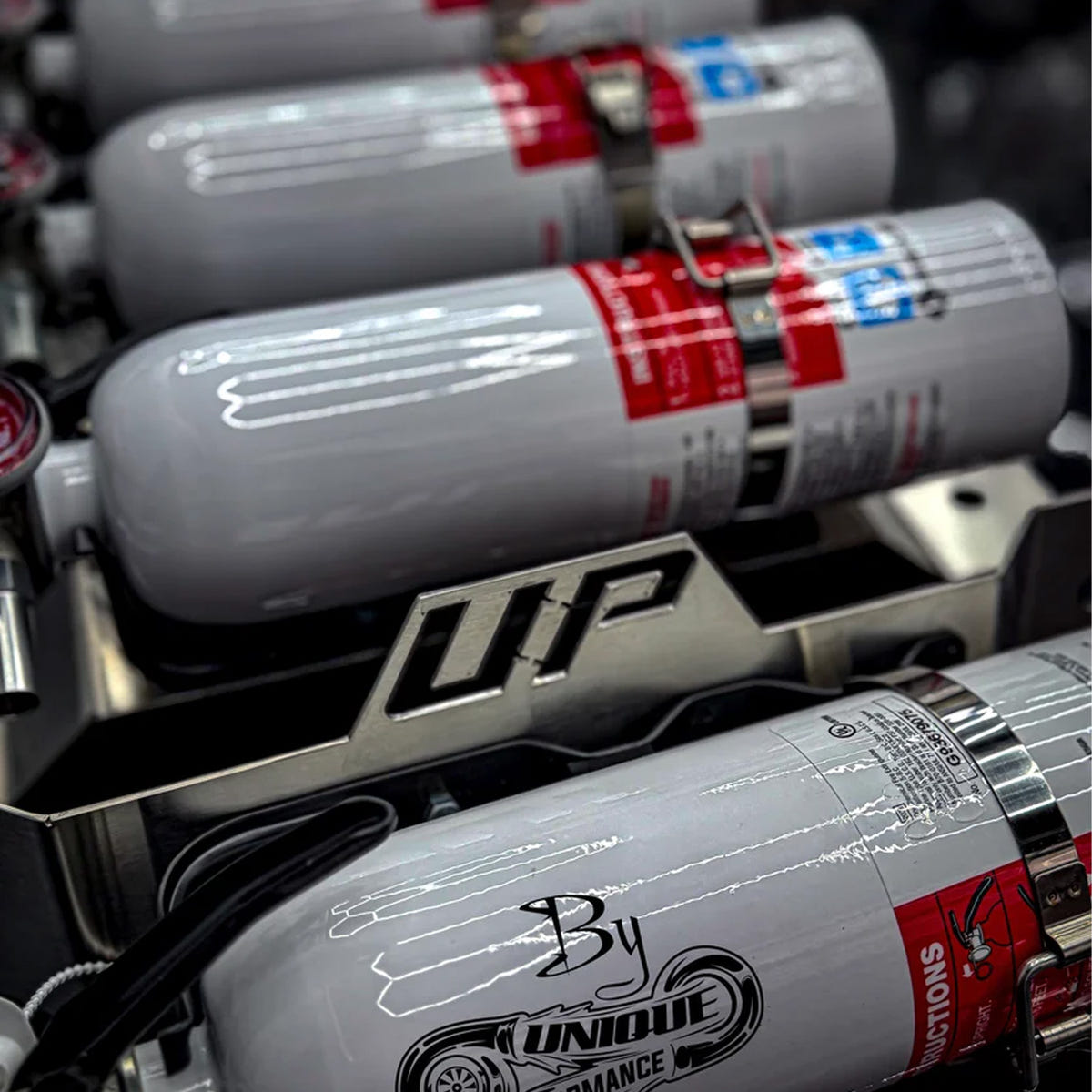 Unique Performance Stainless Fire Extinguisher Kit 20-25 GM 2500/3500HD L5P