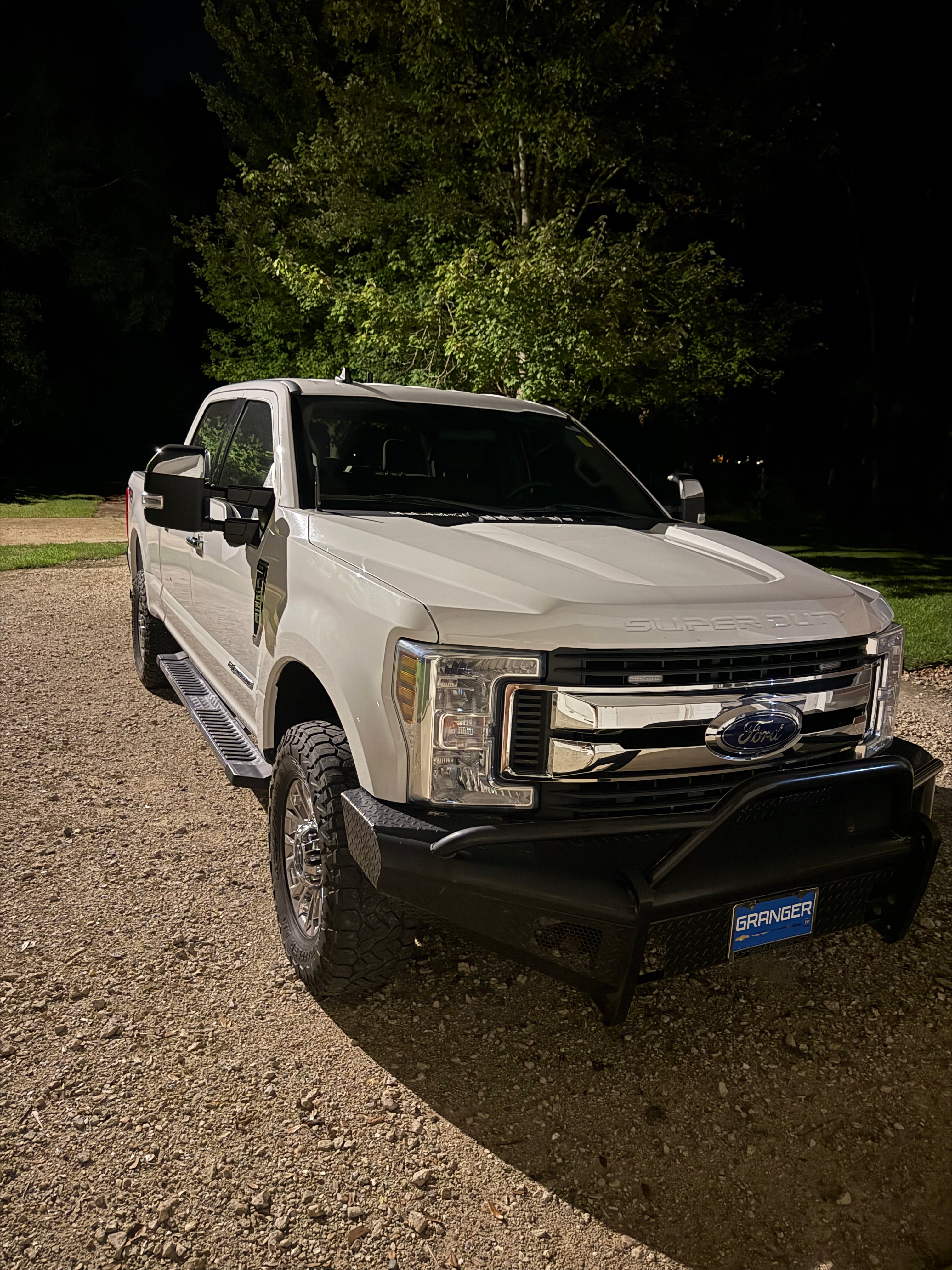 Garage photo - Customer 23774784848237