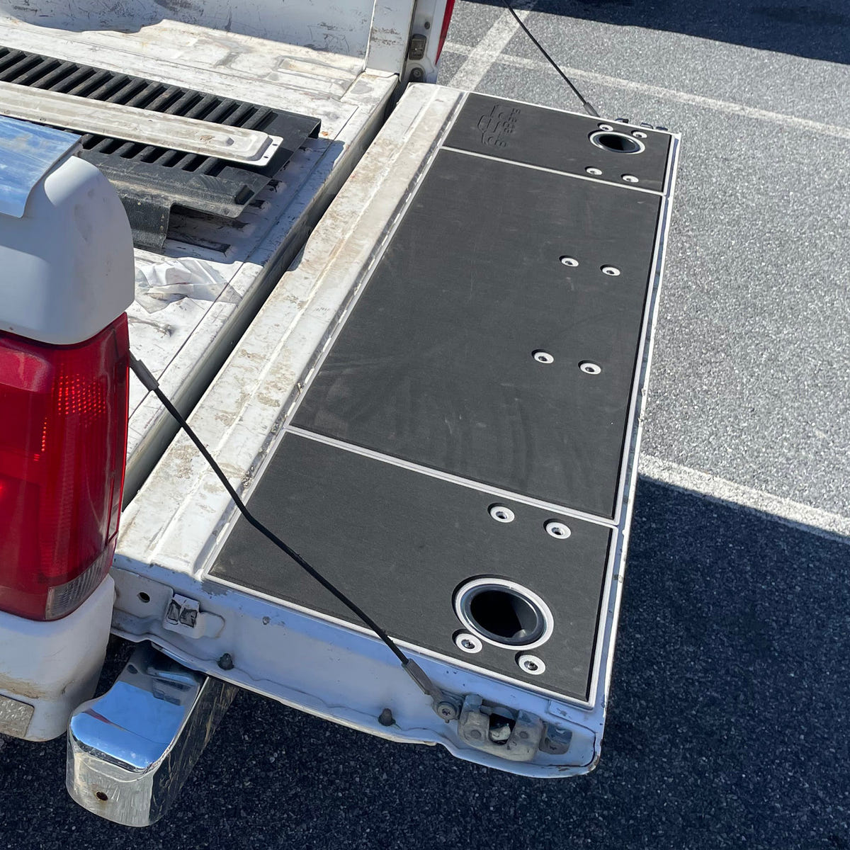 BillieBars Tailgate Cover 88-96 Ford F-250/F-350