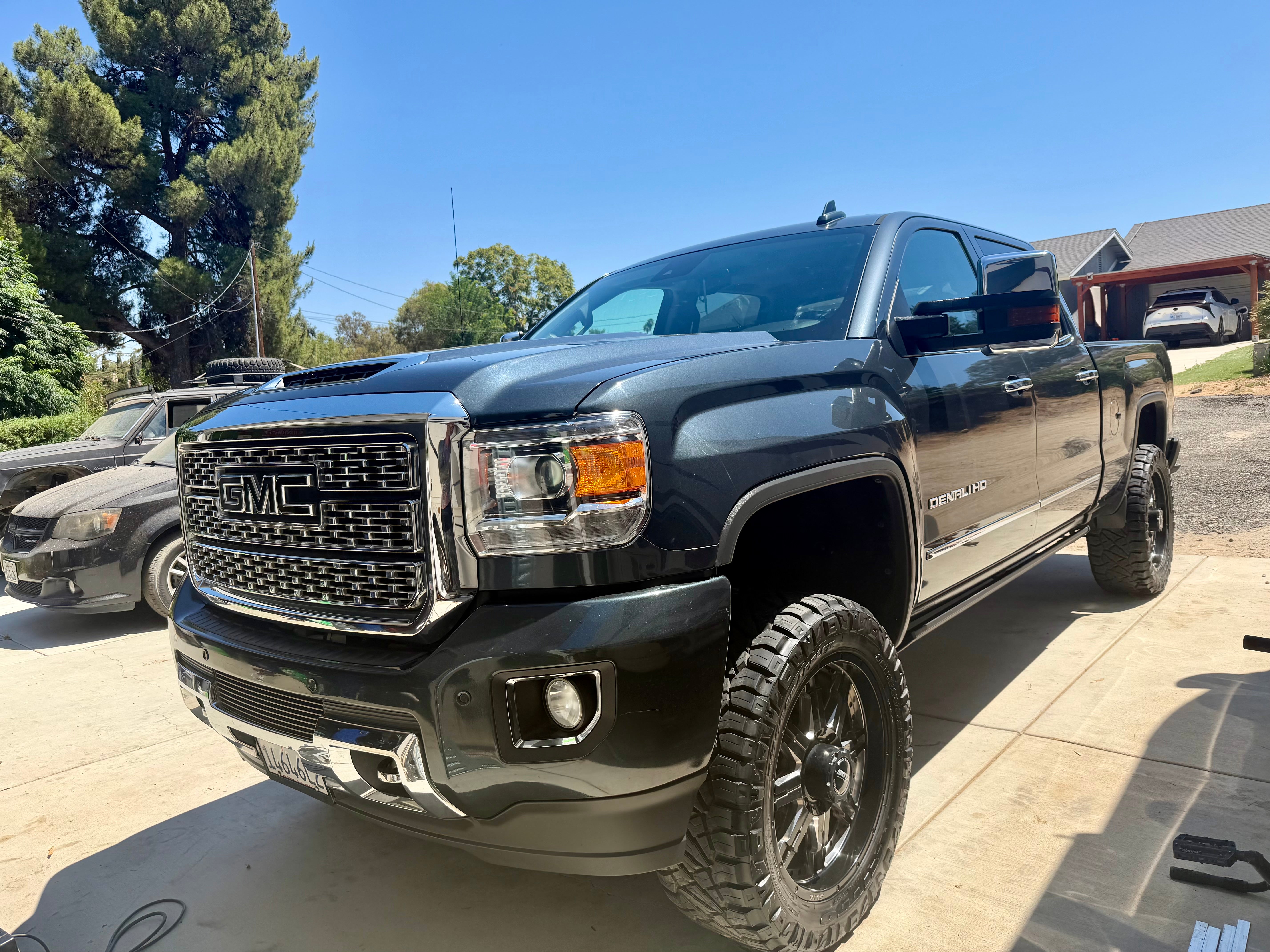 Garage photo - Customer 24666174980461