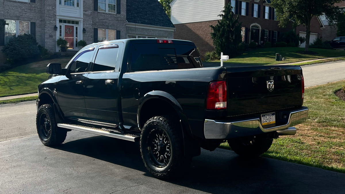 Garage photo - Customer 23169448149357