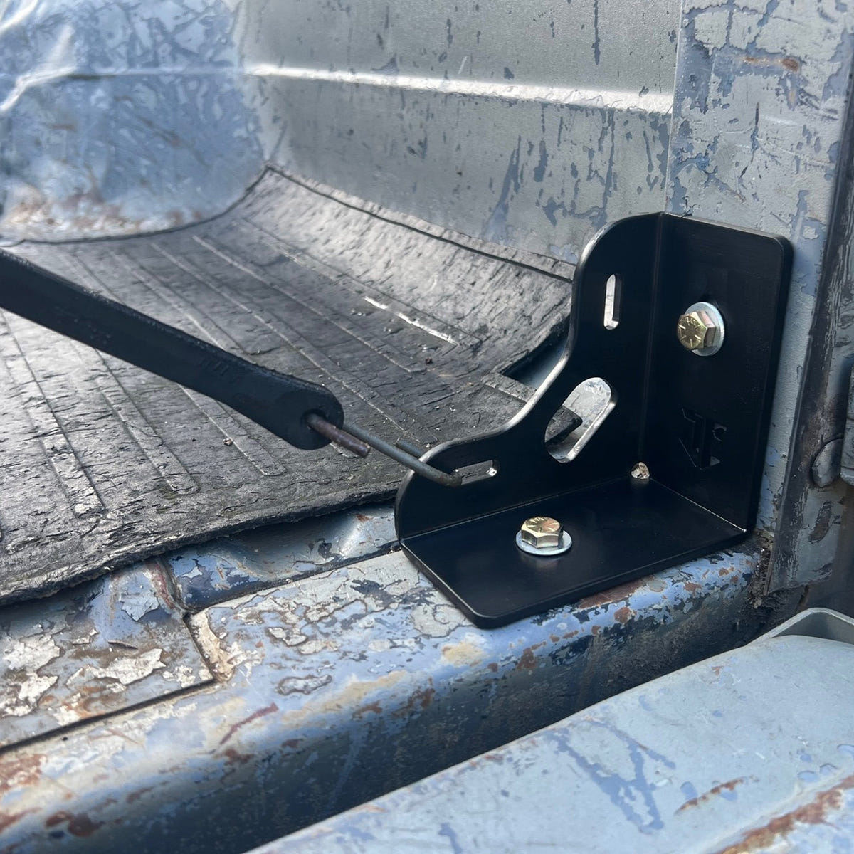 JC Customs Mini Bed Stiffeners/Tie downs 80-97 Ford F-250/F-350