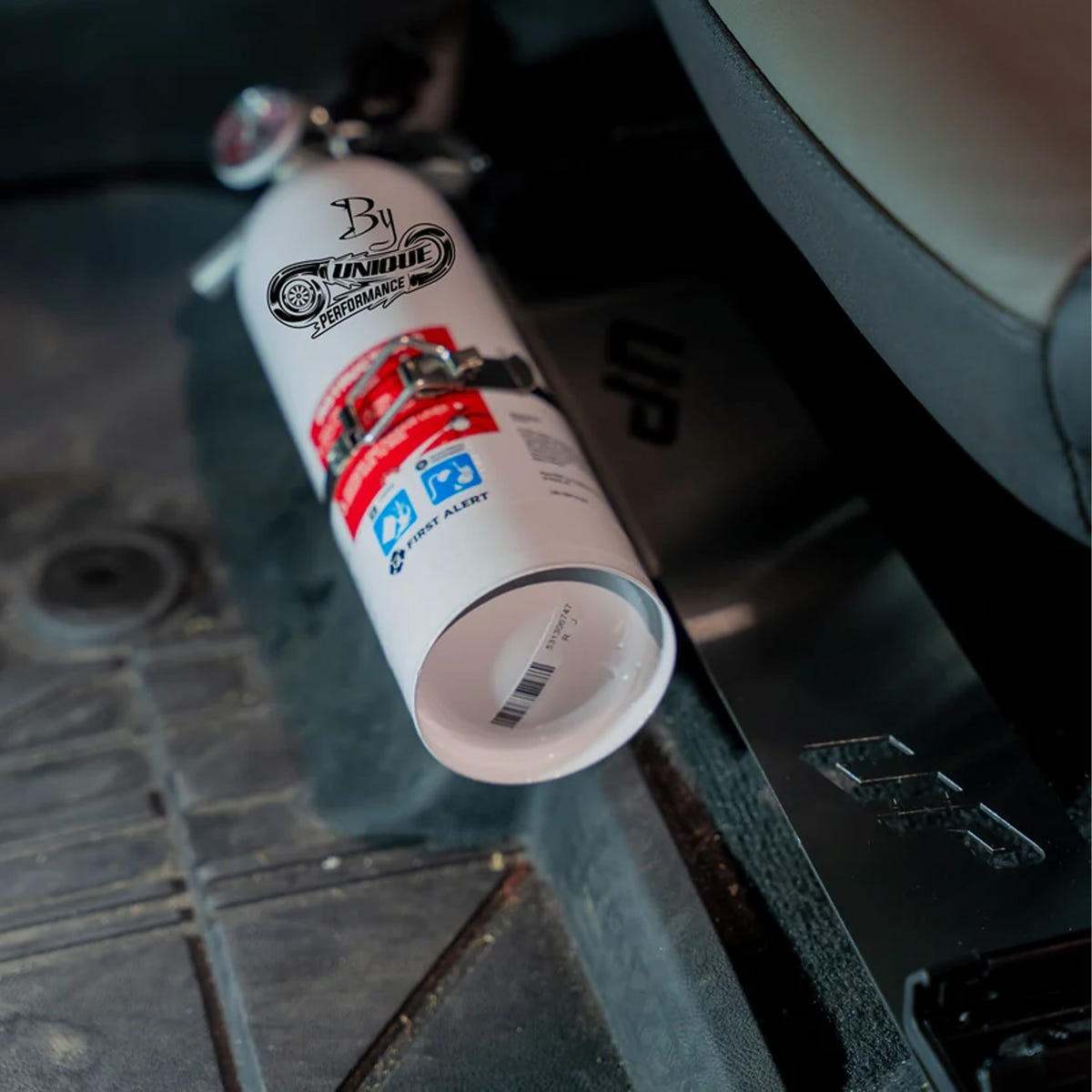 Unique Performance Stainless Fire Extinguisher Kit 20-25 GM 2500/3500HD L5P