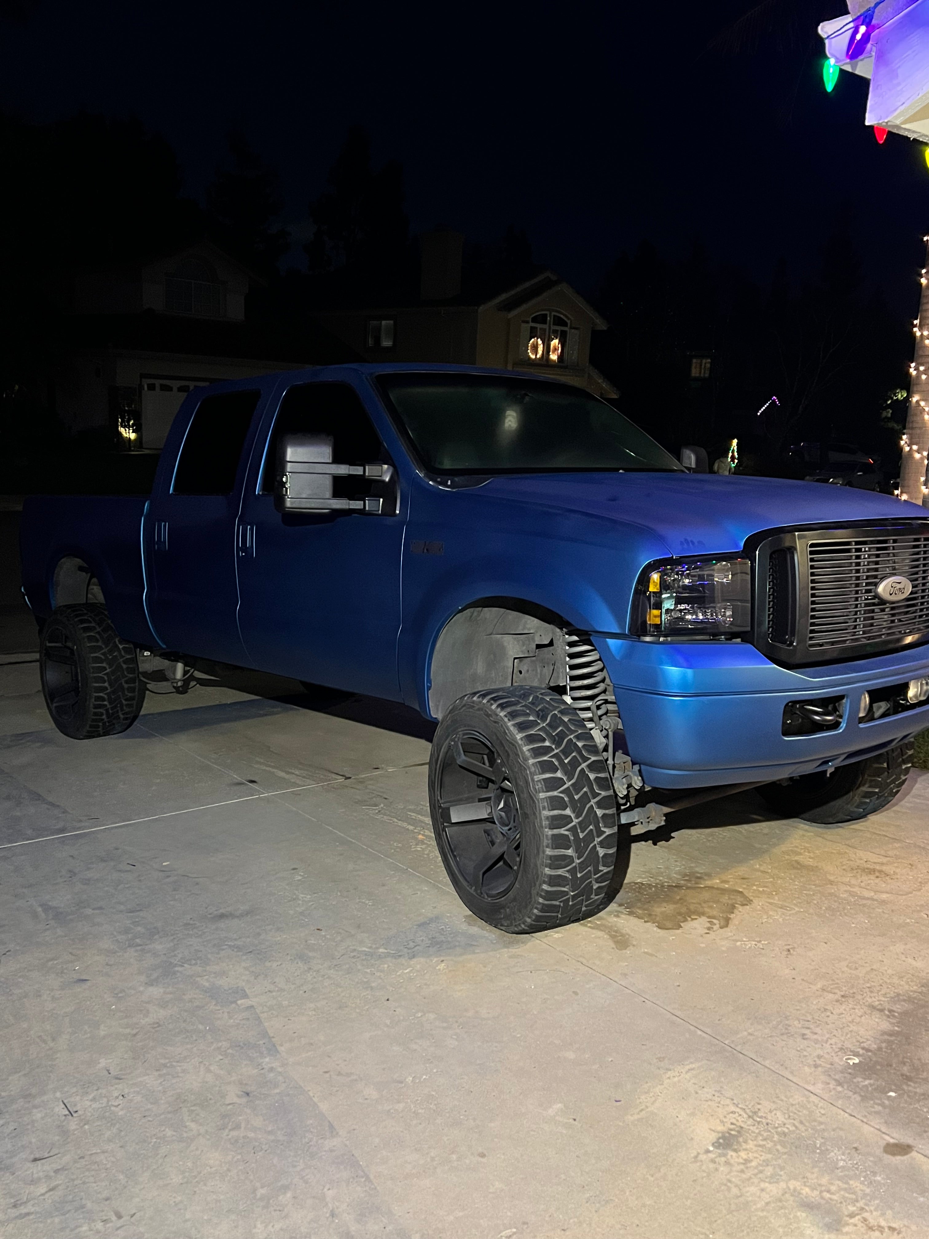 Garage photo - Customer 24300039733613