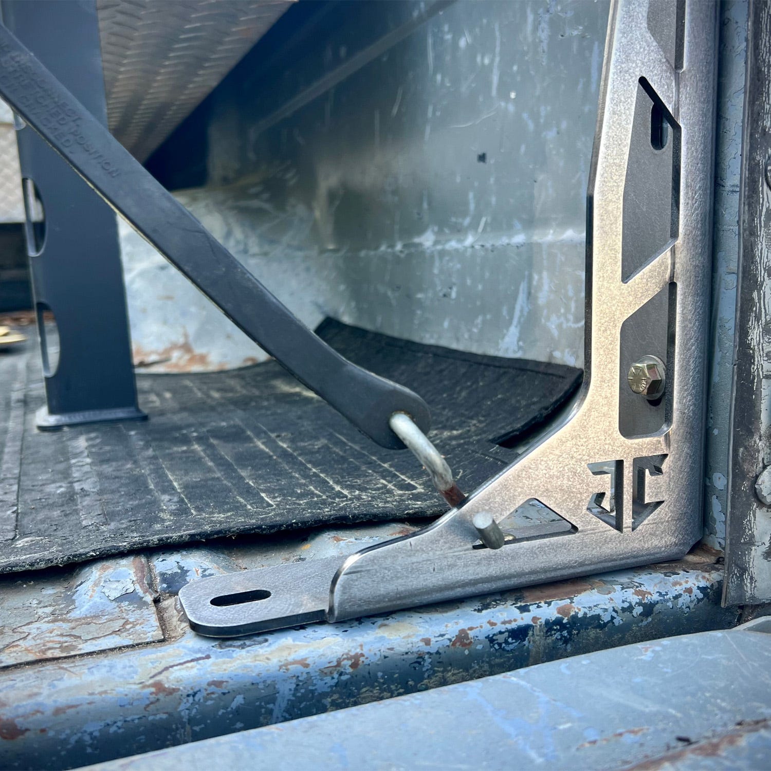 JC Customs Bed Stiffeners/Bed Tie Downs 80-97 Ford F-250/F-350
