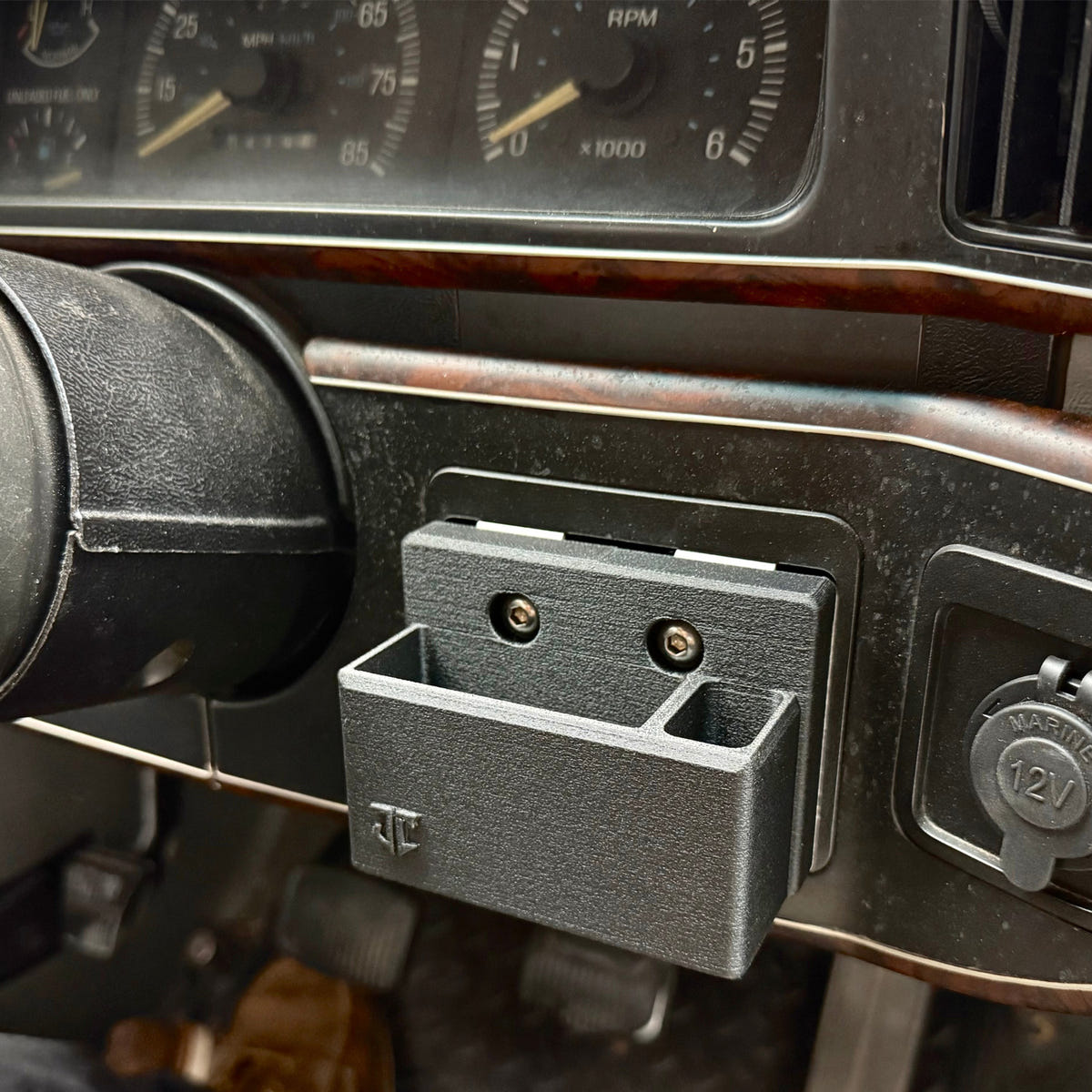 JC Customs Dash Mounted Smokes Holder 81-91 Ford F-250/F-350