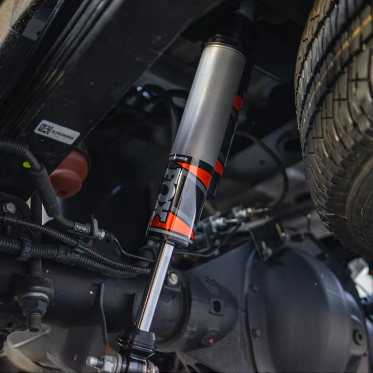 Premium suspension upgrade with FOX reservoir shocks for GM 2500HD and 3500HD trucks