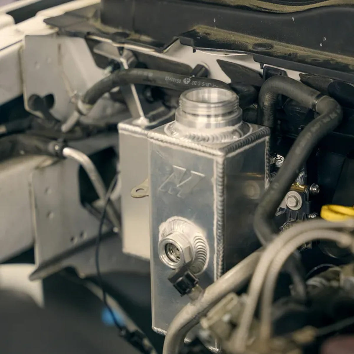 Mishimoto Aluminum Degas Tank 19-26 Ram 6.7L Cummins