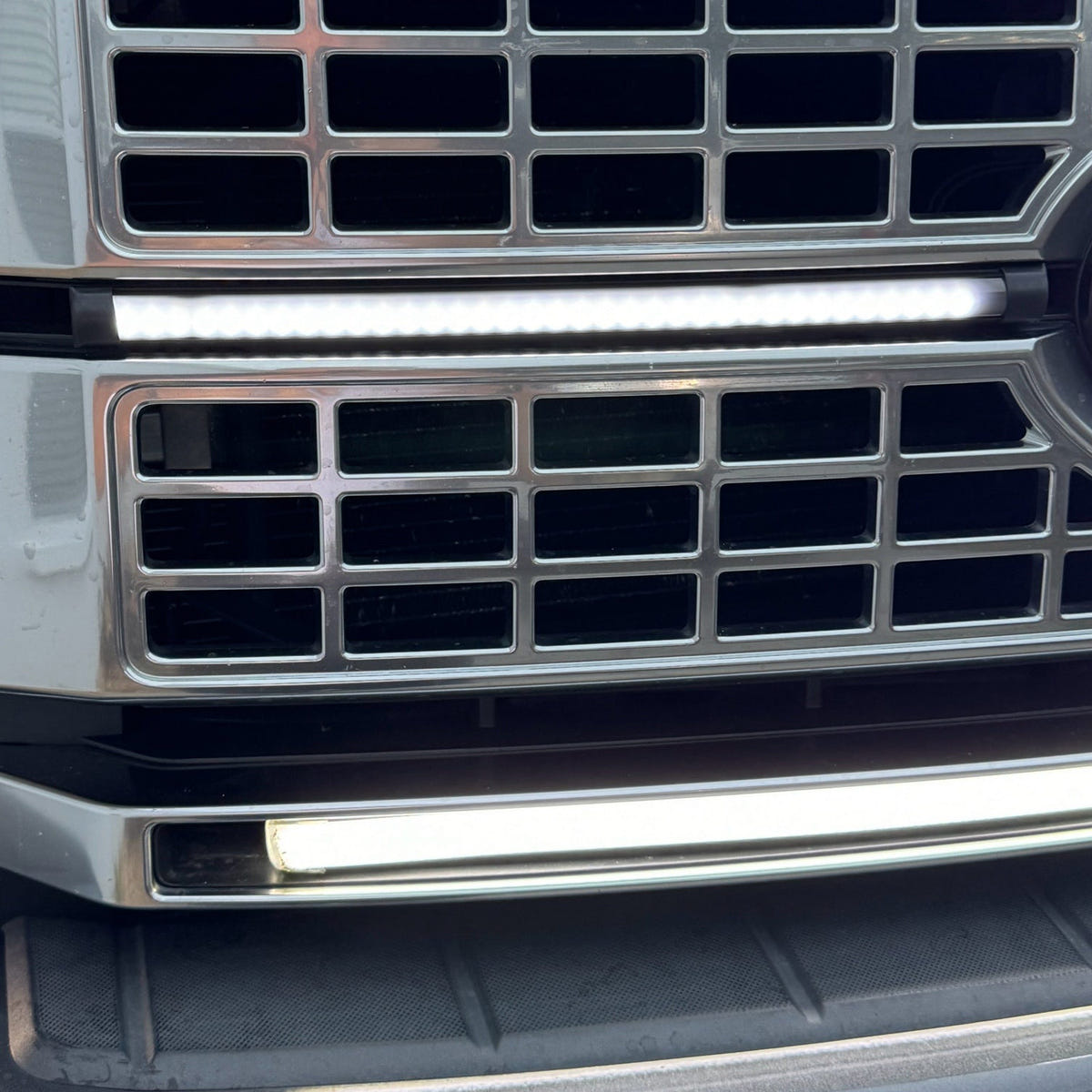 Sick Diesel Center LED DRL Bar 17-19 Ford F-250/F-350