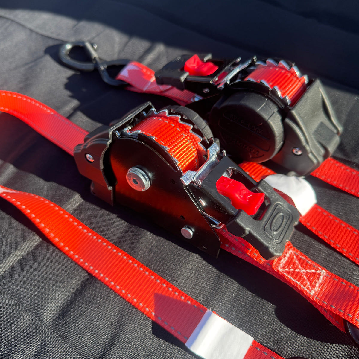 Z-Trak Auto-Retractable Ratchet Straps