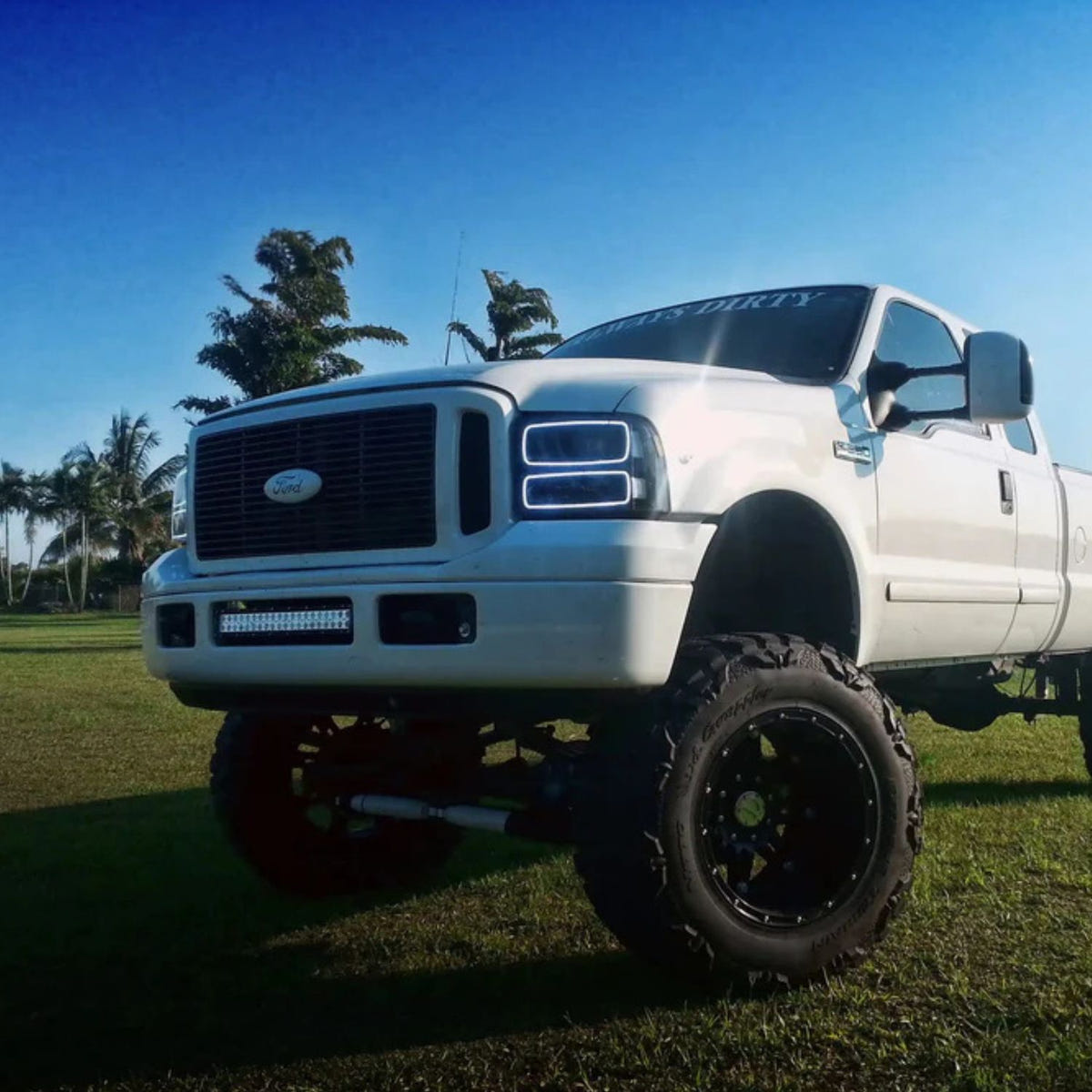 ORACLE halo rings installed on 2005–2007 Ford F-250 Super Duty headlights