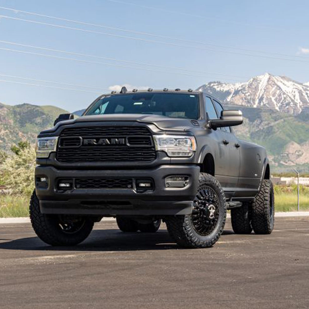 ReadyLIFT  3'' Coil Spring With 2.1 Falcons Lift Kit 19-23 Ram 3500 Dually 4WD