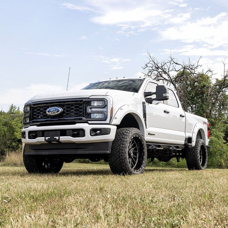 RealTruck SuperLift 4" Lift Kit for 23-24 Ford F-250 and F-350 6.7L Powerstroke 4WD